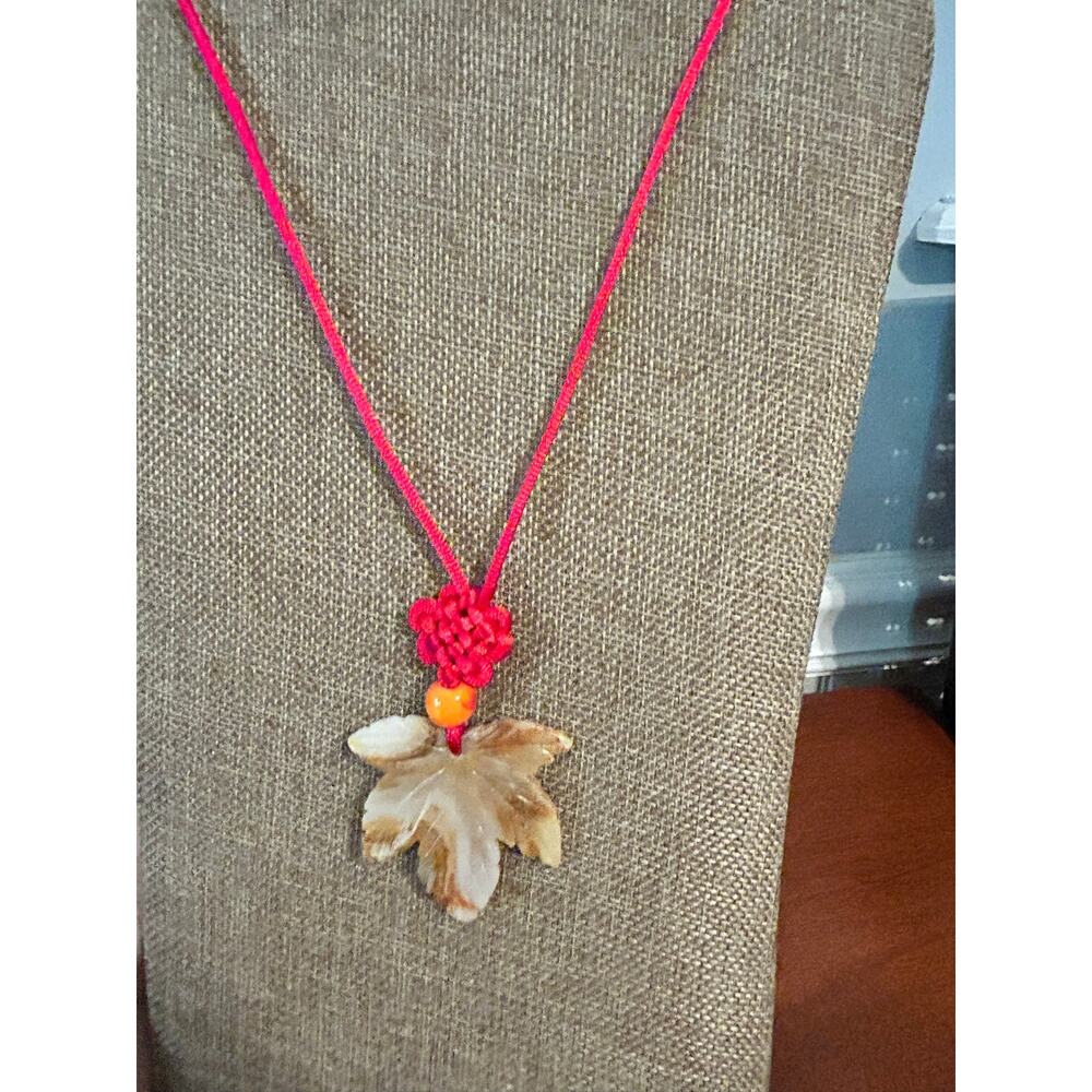 Hand Carved Chalcedony Maple Leaf Pendant Necklace Red Cord Accent - Picture 4 of 9